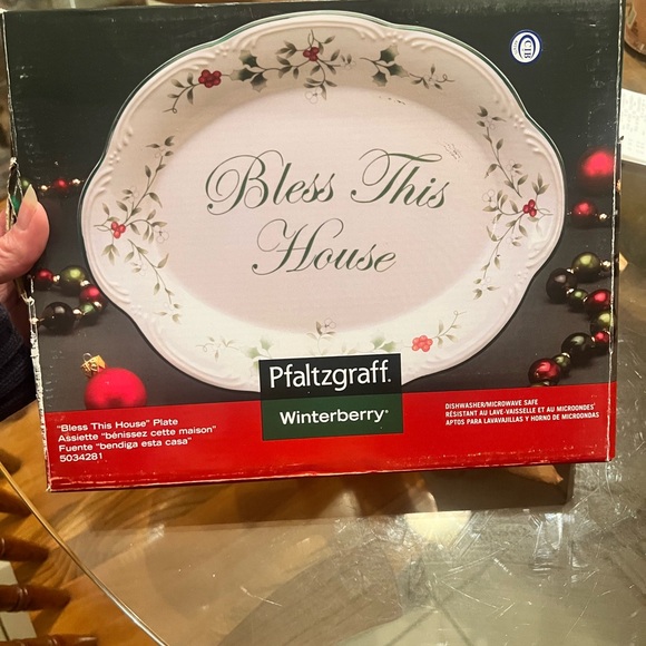 ⭐️ Pfaltzgraff winterberry holiday serving platter - Picture 3 of 3